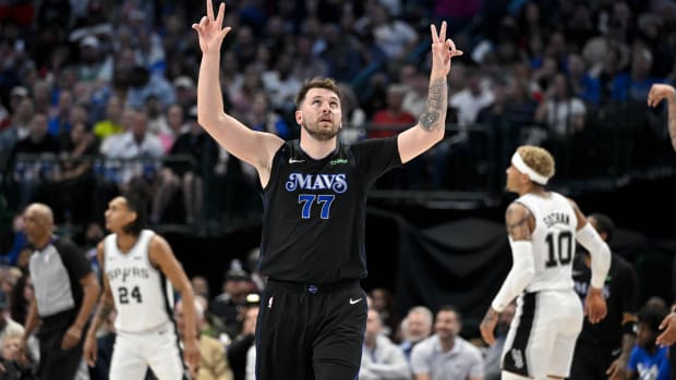 Luka Doncic, Dallas Mavericks, San Antonio Spurs